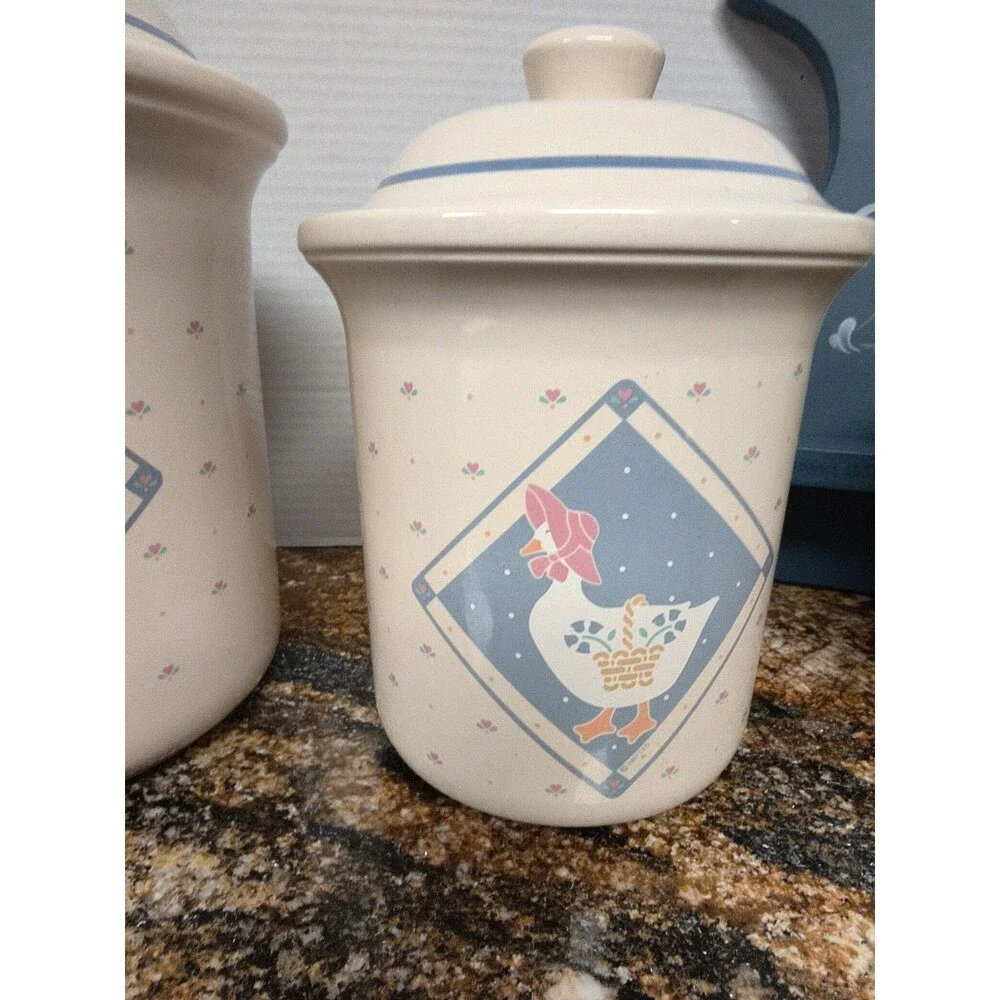 Set of four vintage Treasure Craft 